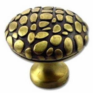 Big Sky Hardware-Crocodile Square Cabinet Knob Antique Brass - cabinetknobsonline