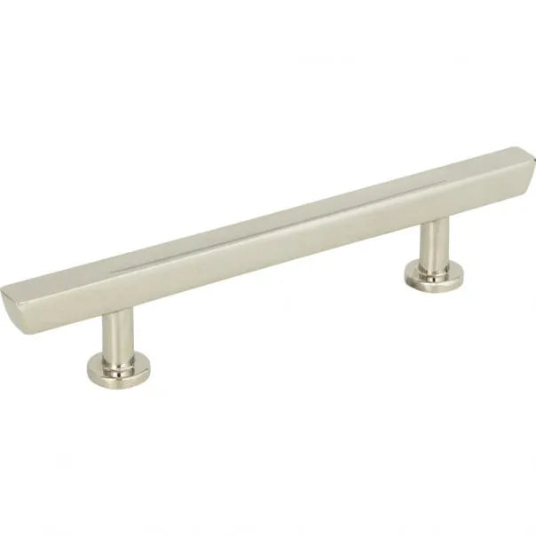 ATLAS HOMEWARES CONGA PULL 5 1/16 INCH (C-C)