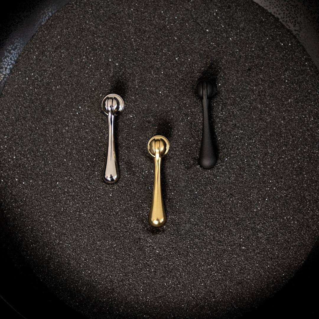 Belwith Keeler 2-1/2 Inch x 1/2 Inch Bijou Dew Collection Pendant Pull