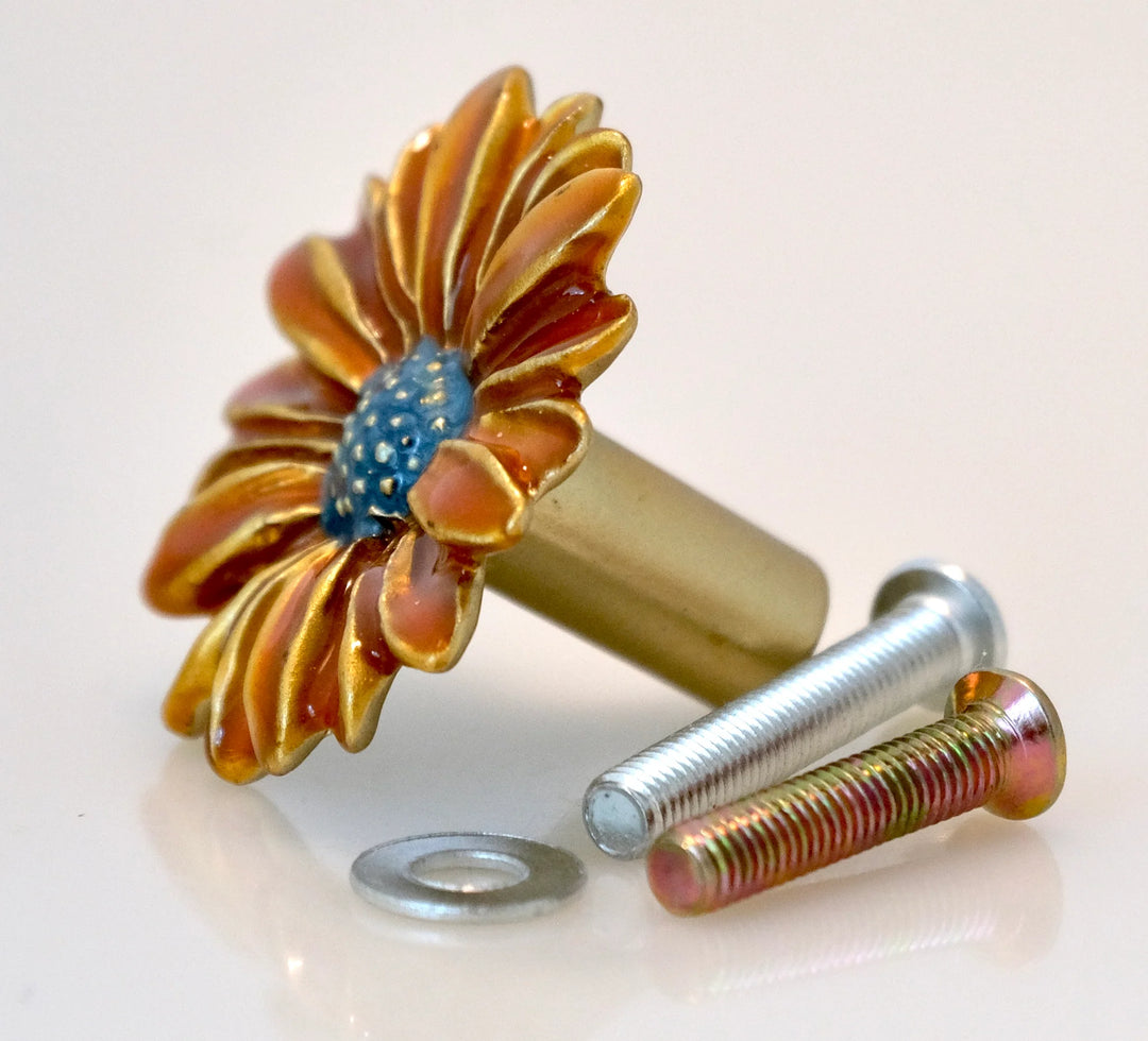 Charleston Knob Company Flower Knob - Daisy