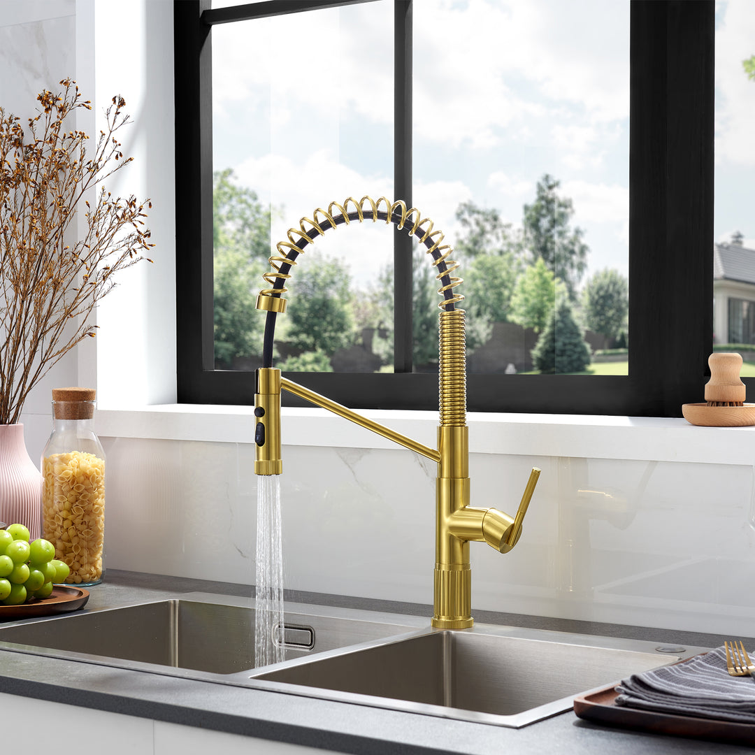Nette Single-Handle Kitchen Faucet