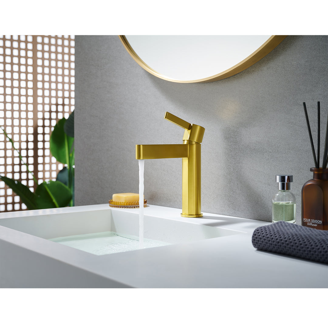 Stila Single Hole Single-Handle Bathroom Faucet