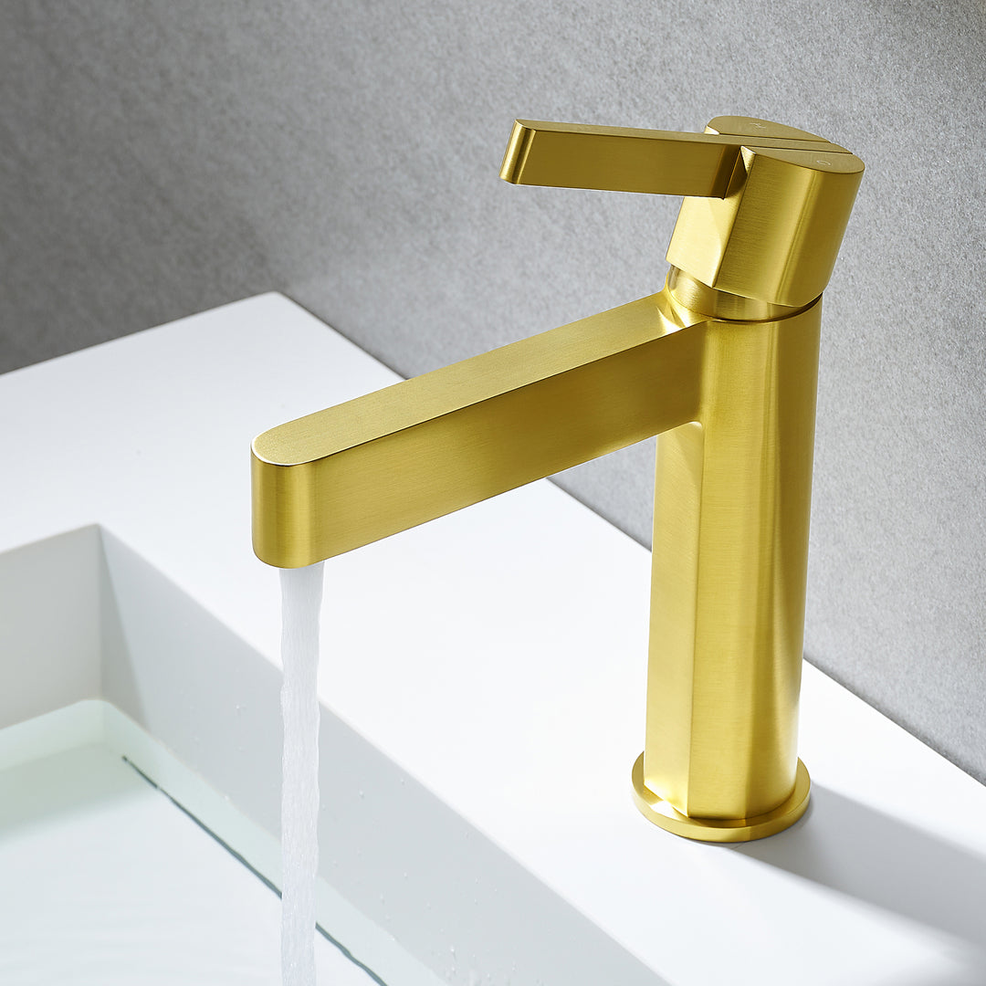 Stila Single Hole Single-Handle Bathroom Faucet