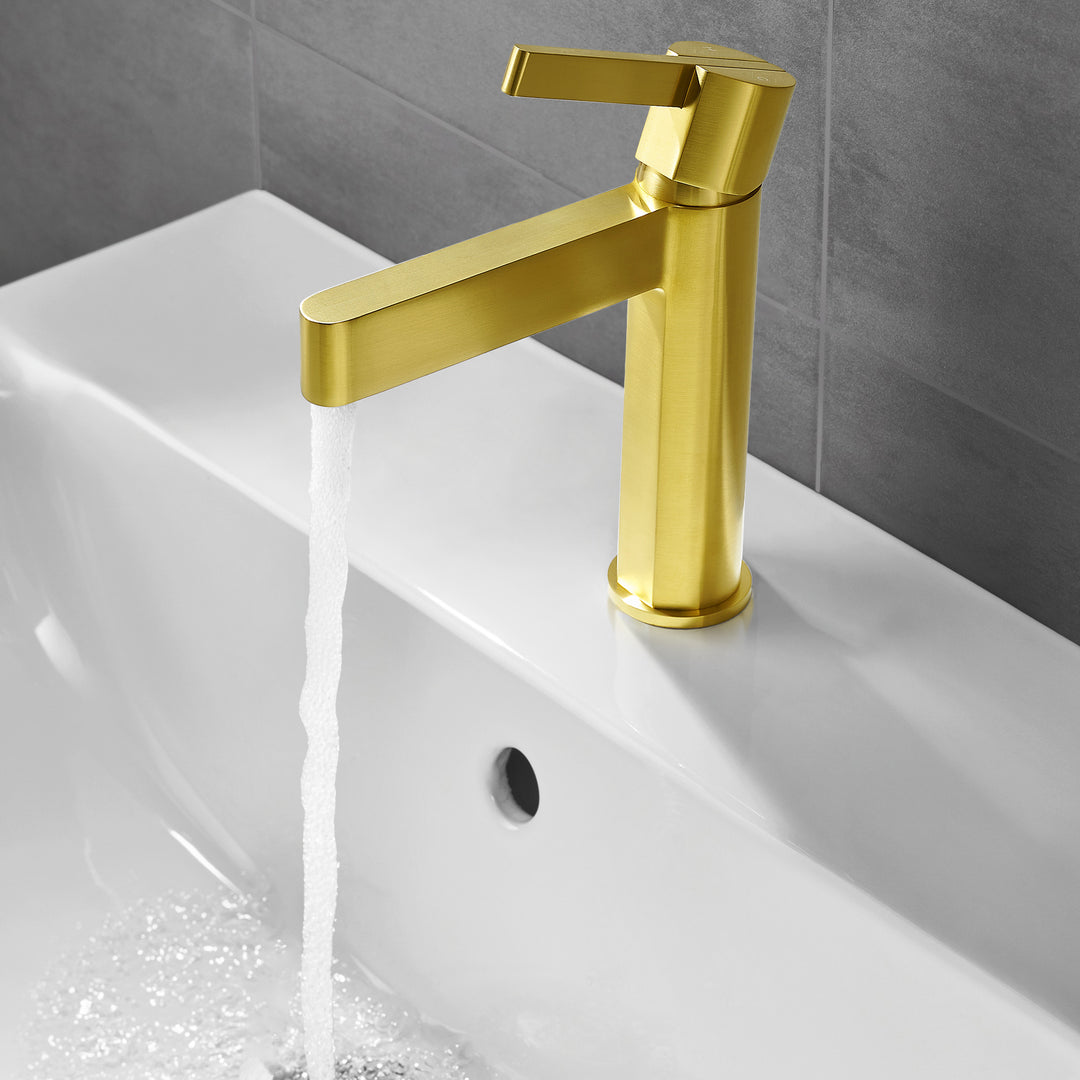 Stila Single Hole Single-Handle Bathroom Faucet