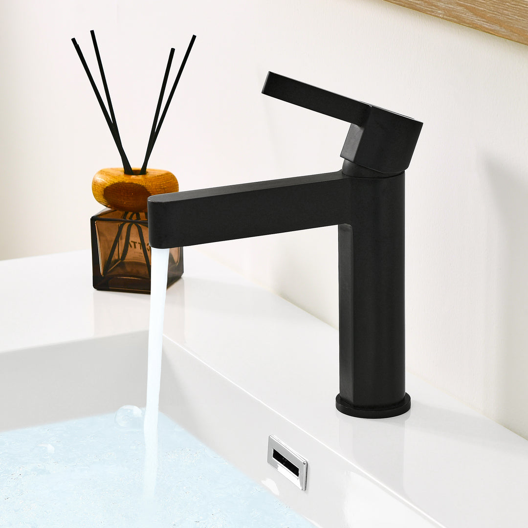 Stila Single Hole Single-Handle Bathroom Faucet