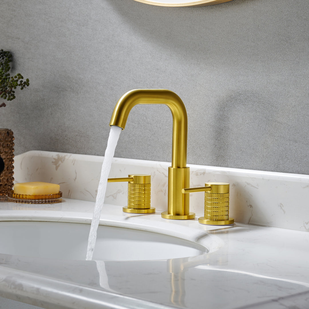 Versace 8. in Widespread 2-Handle Bathroom Faucet